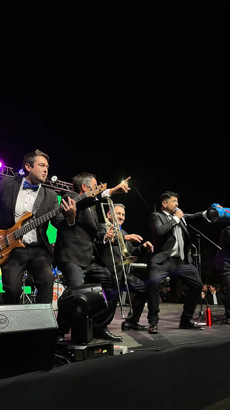 El Papi con la Orquesta Rumba 8. El Papi con la Orquesta Rumba 8.